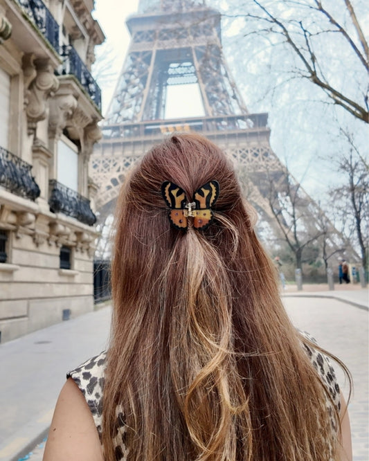 TIGER MOTH CLAW HAIR CLIP