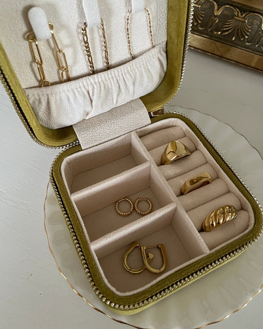 CHARTEUSE TRAVEL JEWELRY CASE