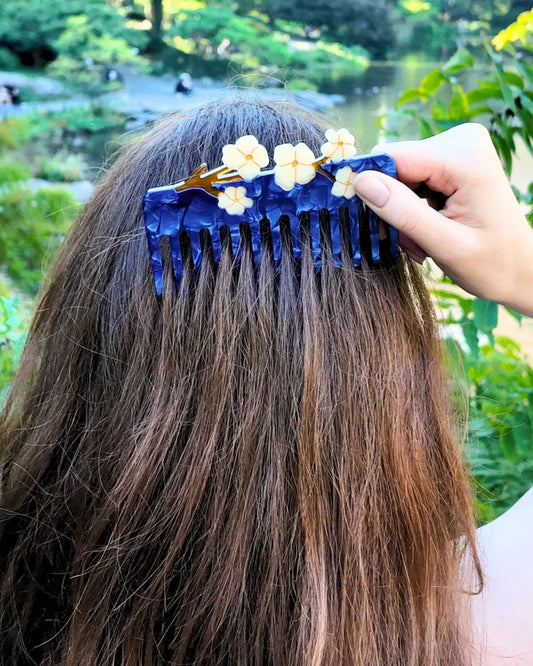 VINTAGE FLOWERS - WIDE TOOTH HAIR COMB