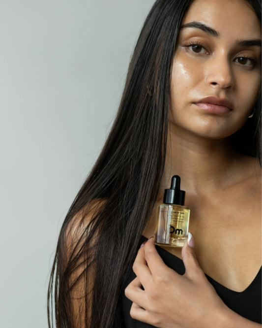 HIBISCUS + DAIKON SEED PROTECTIVE HAIR OIL