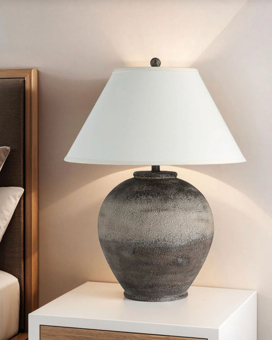 BRONCE TABLE LAMP