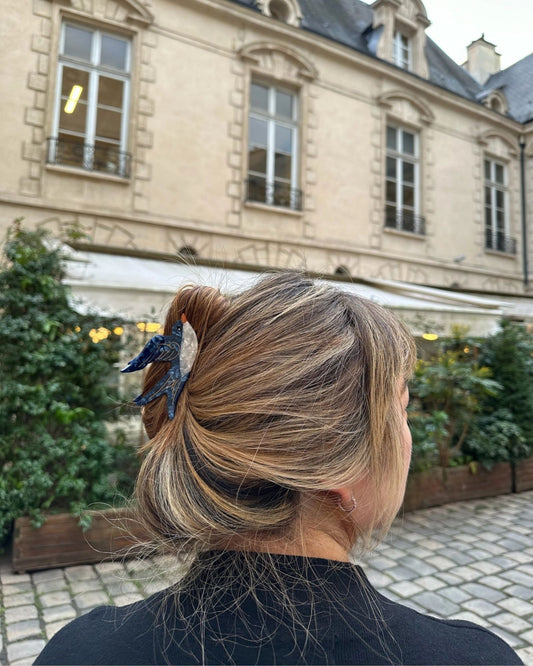 SWALLOW BIRD - CLAW HAIR CLIP