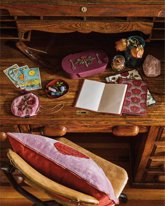 ROSE BRIAR TRINKET TRAY | Stonewaters