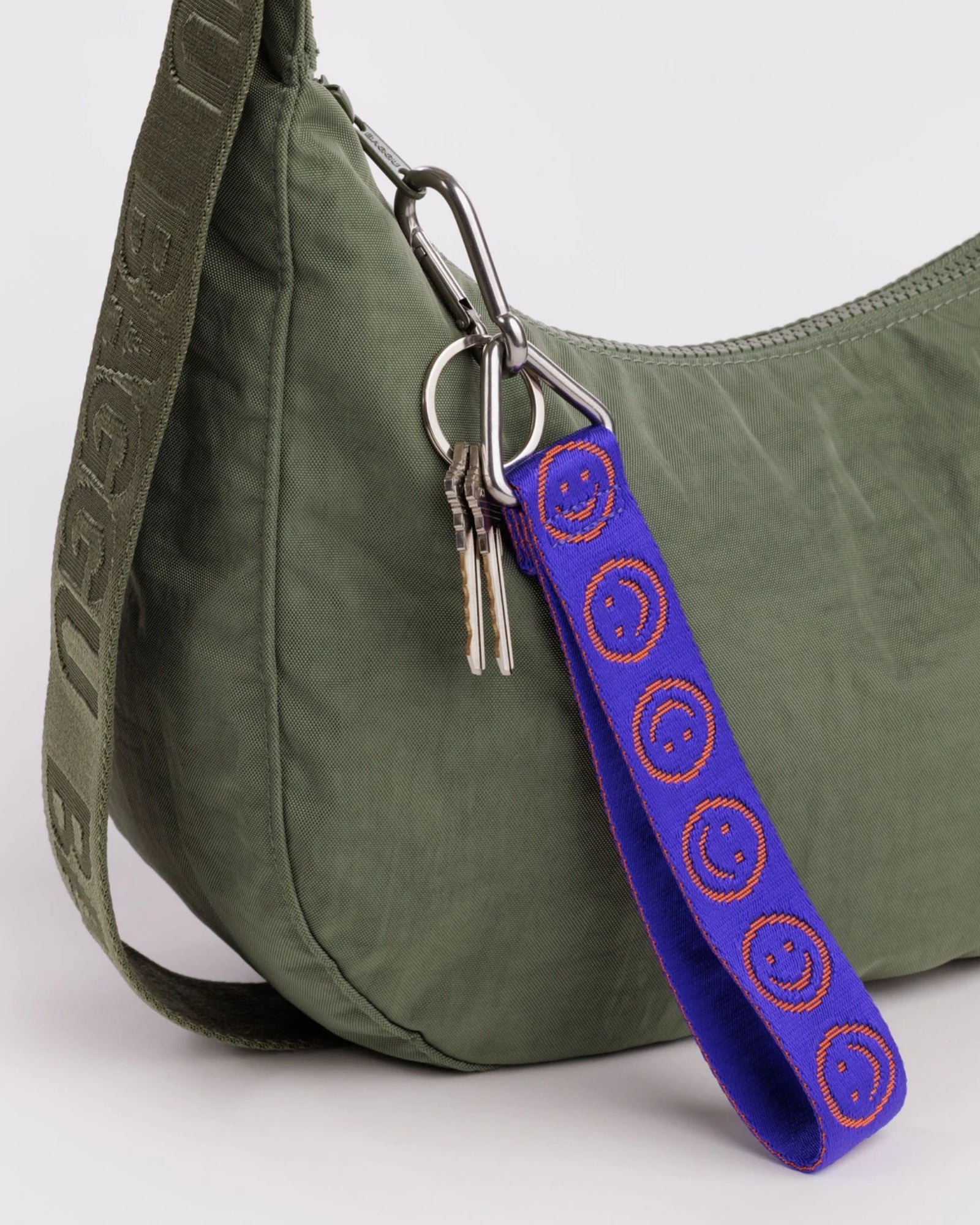 LOGO KEYCHAIN - LAPIS HAPPY
