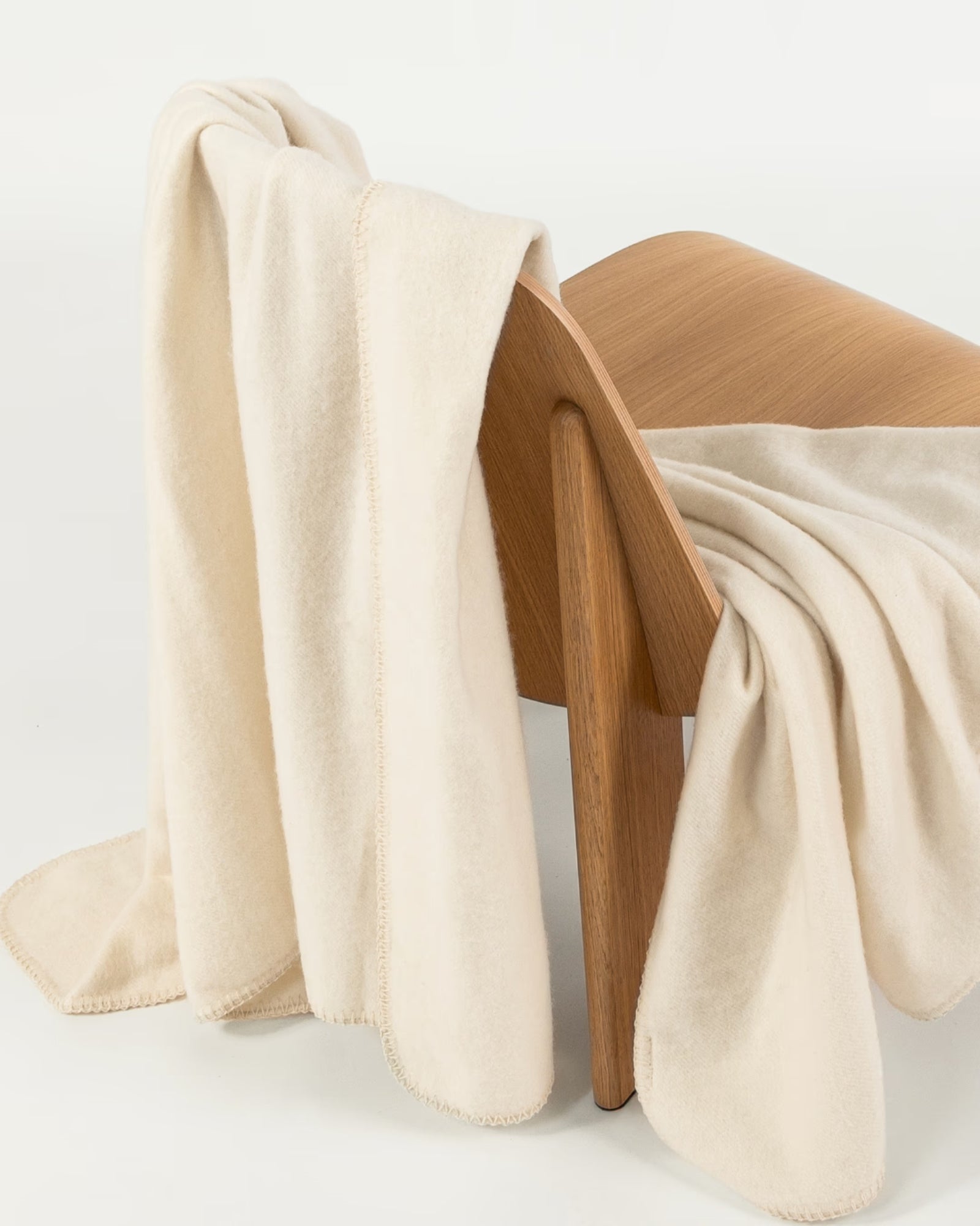 MERINO WOOL BLANKET - MOON