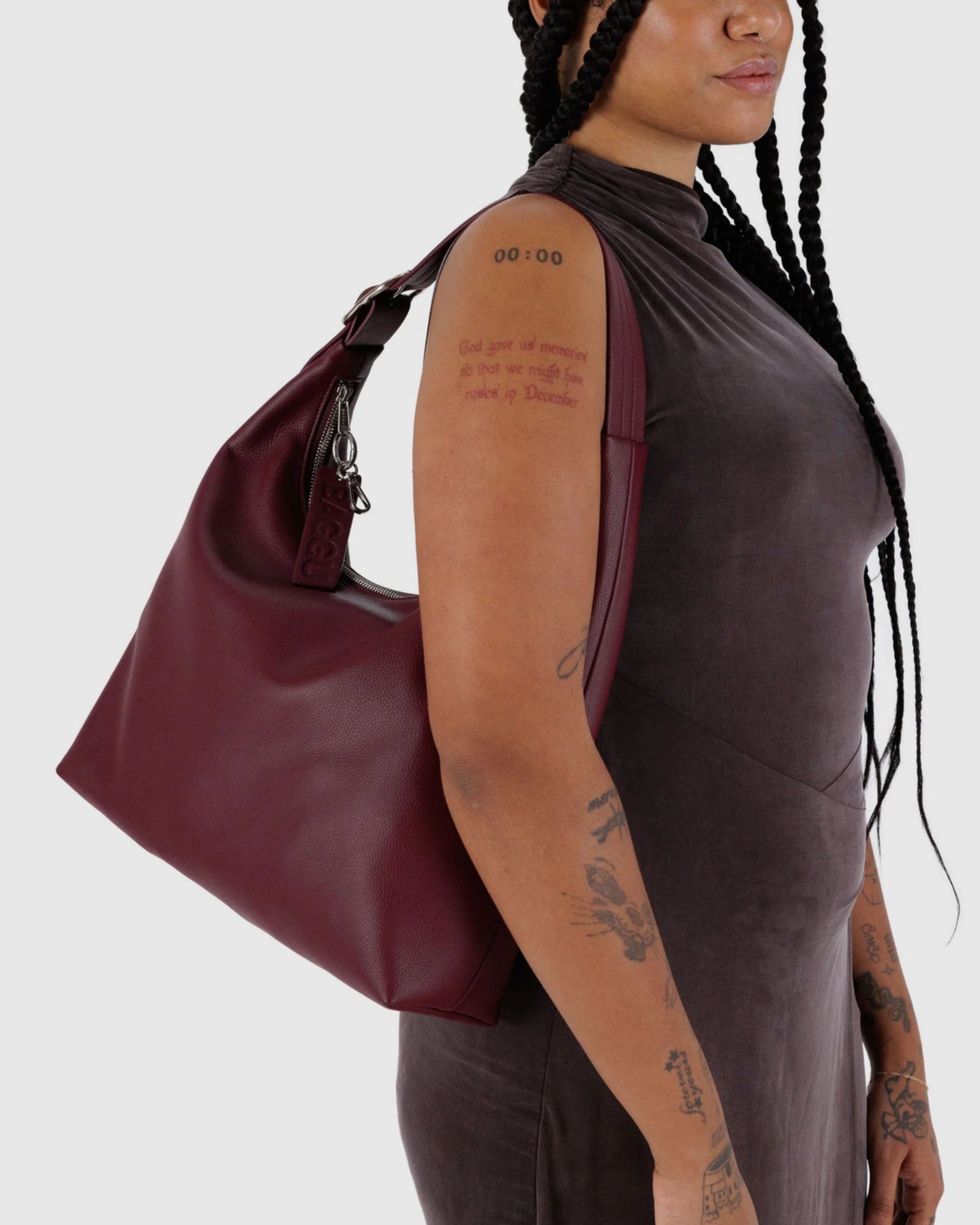 MEDIUM RECYCLED LEATHER SHOULDER BAG - MAHOGANY