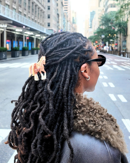 HORSE - CLAW HAIR CLIP