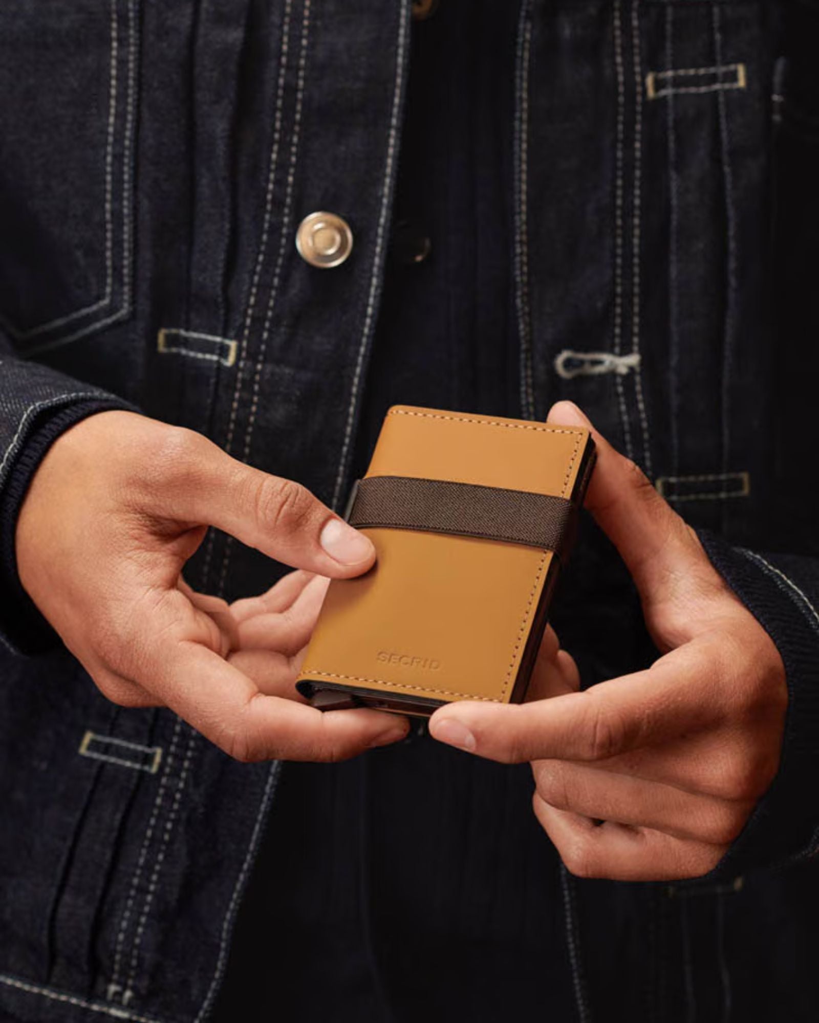 TOFFEE MATTE - BANDWALLET