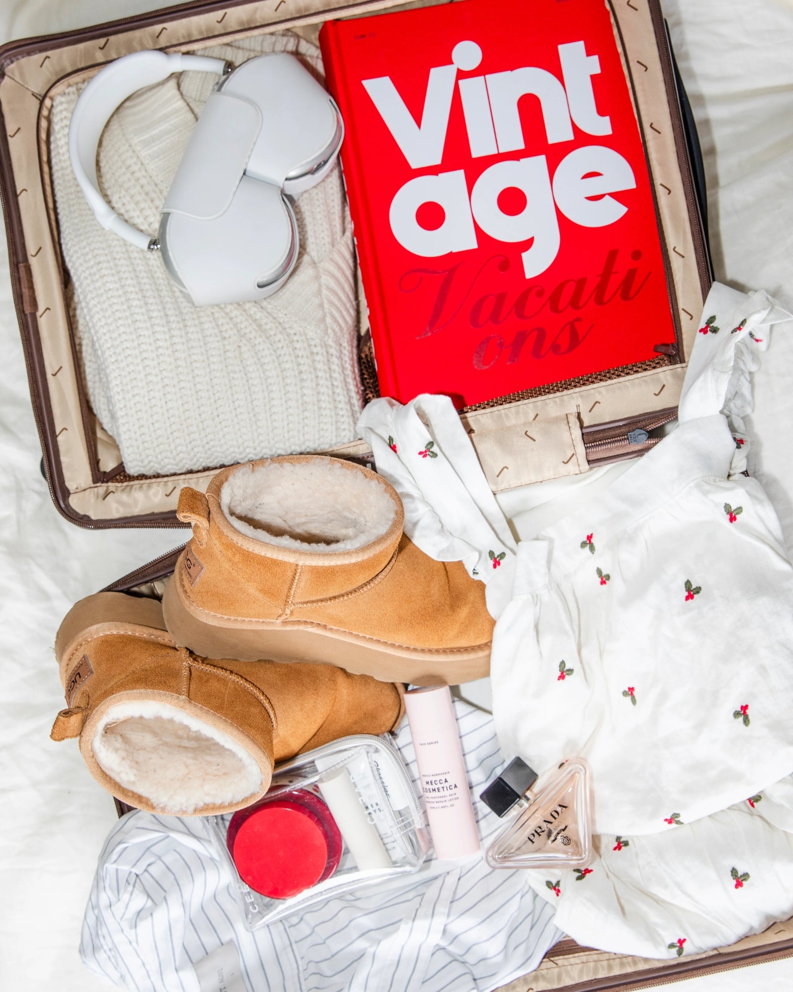 VINTAGE VACATIONS - COFFEE TABLE PHOTO ALBUM