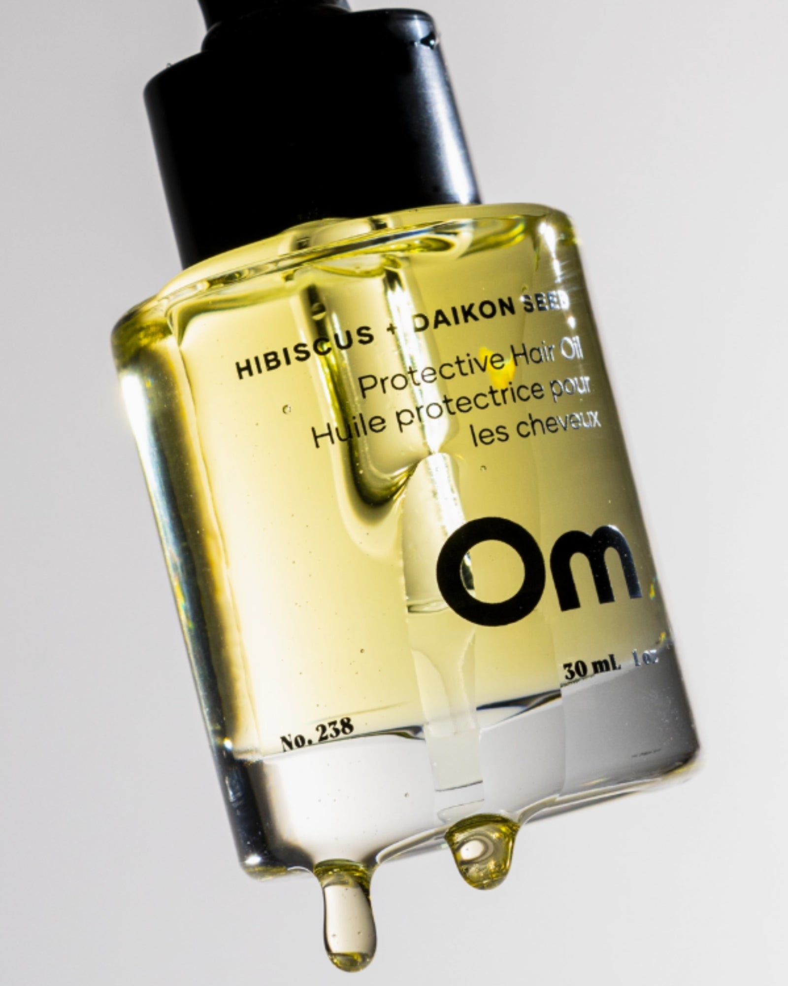HIBISCUS + DAIKON SEED PROTECTIVE HAIR OIL