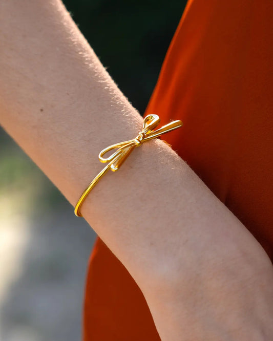 BALLET CORE 18K GOLD PLATED BOW CUFF