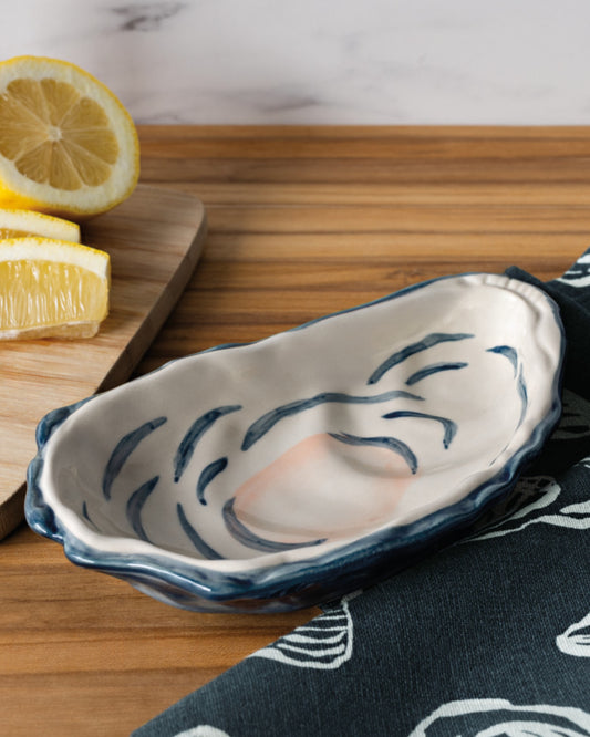 OYSTER SHAPED DISH