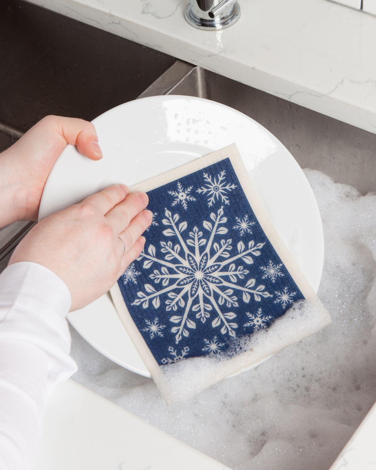 SNOWFLAKE ORNAMENT SWEDISH DISHCLOTH