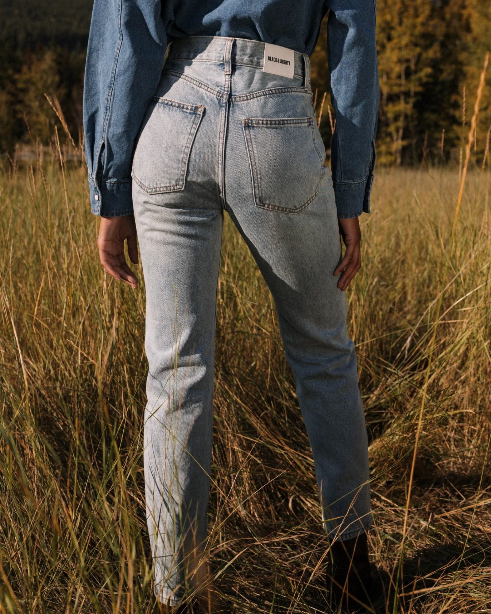 HERITAGE JEAN LIGHT BLUE