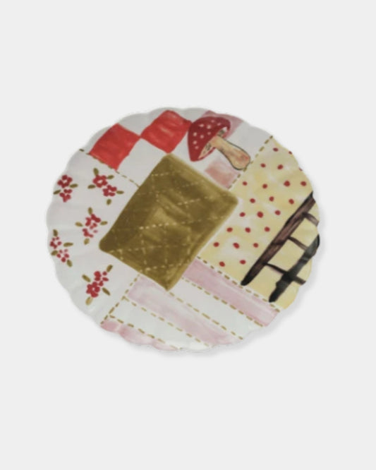 MUSHROOM SCALLOPED EDGE PLATE