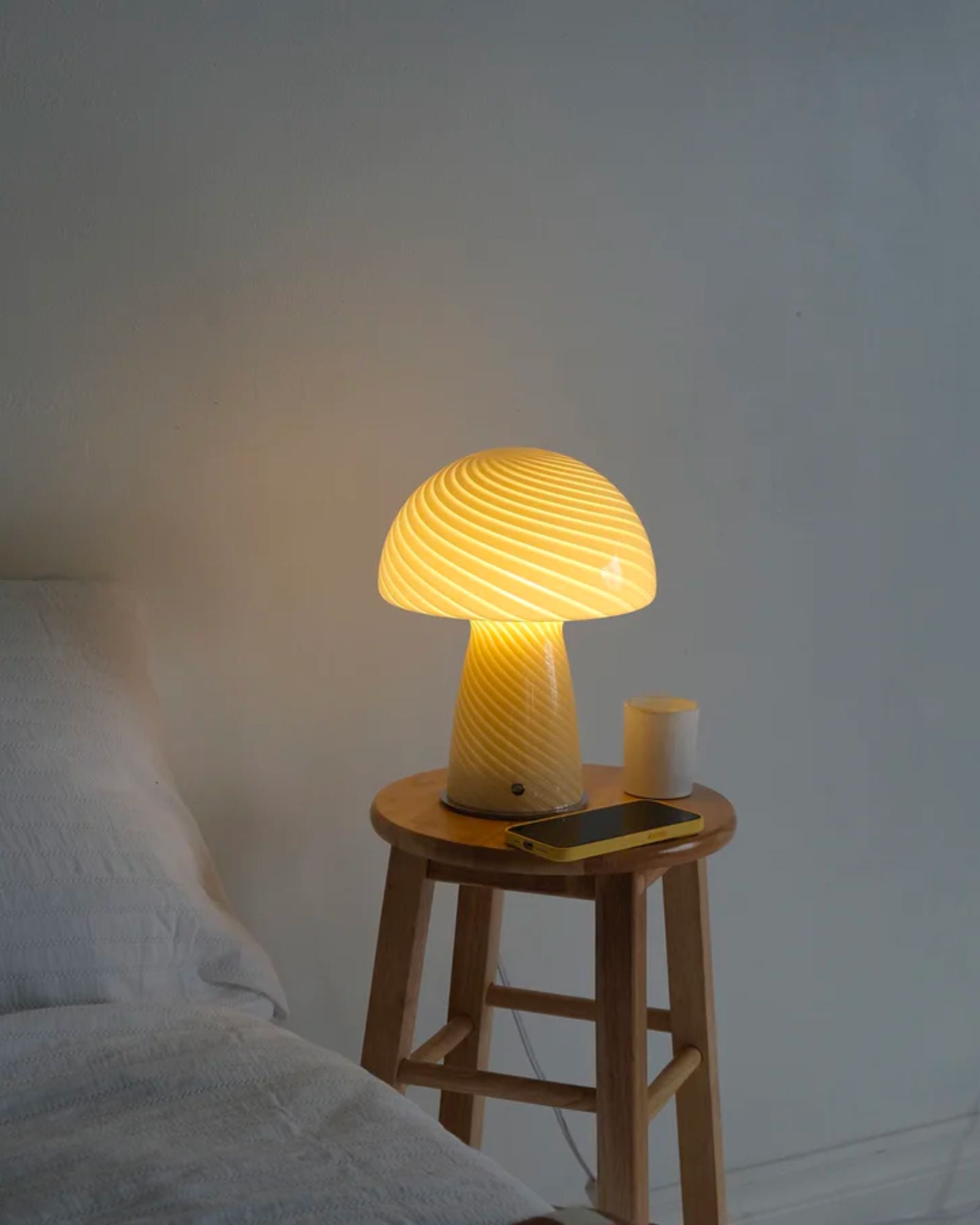 CREAM MUSHROOM LAMP