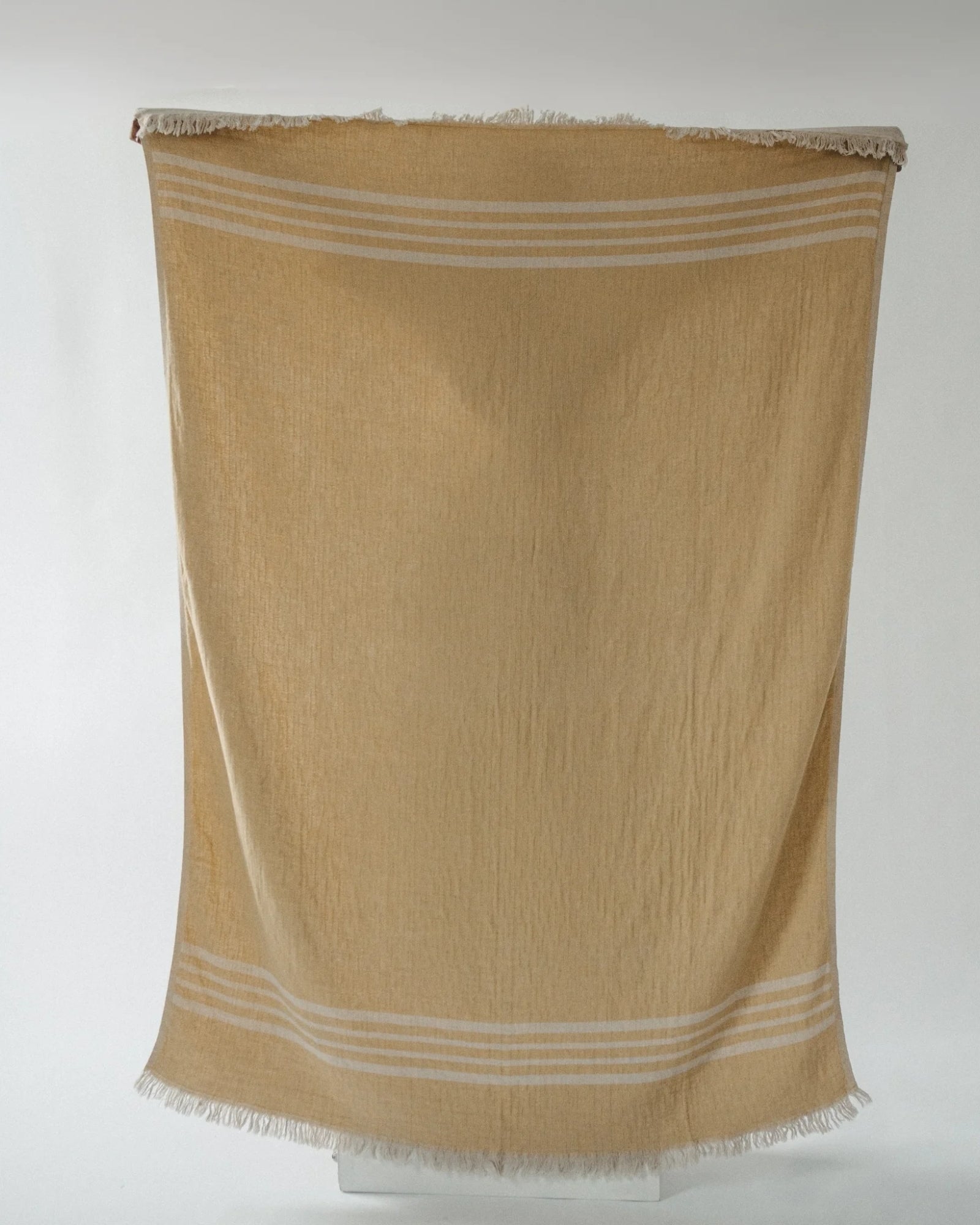 WEST COAST LINEN THROW - GOLD