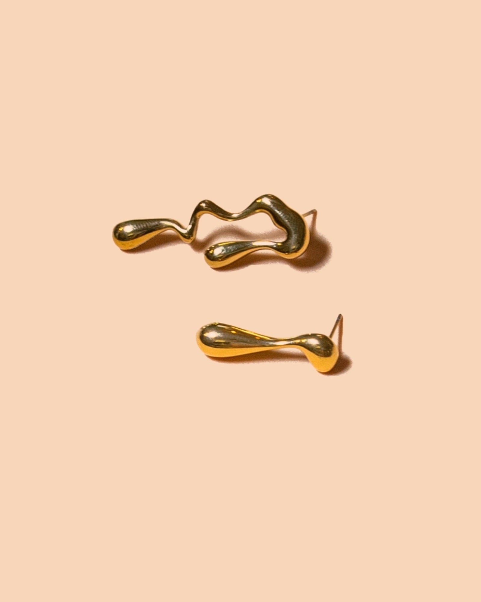 VICE VERSA 18K GOLD PLATED EARRINGS