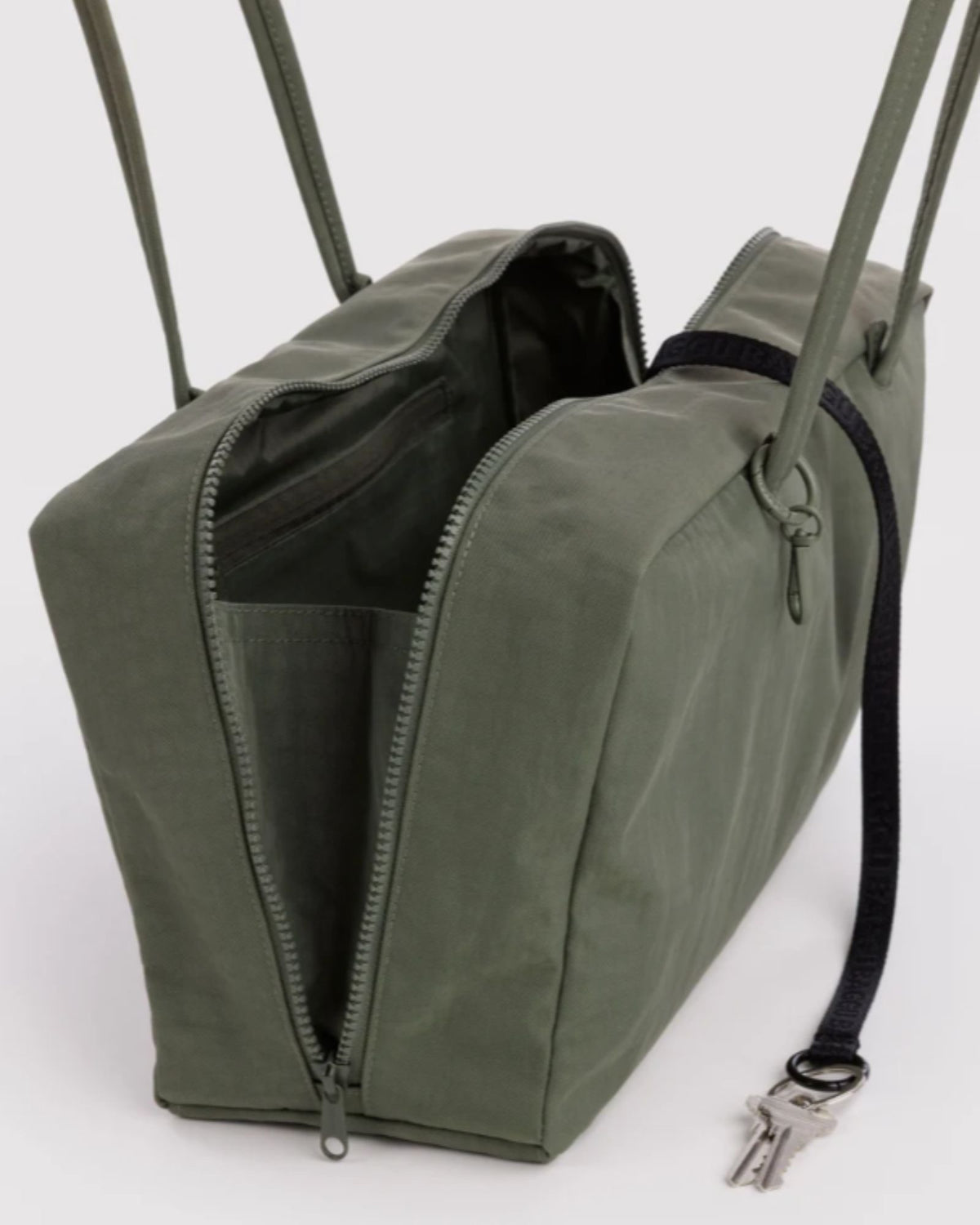 MEDIUM NYLON BOWLER BAG - CAPER