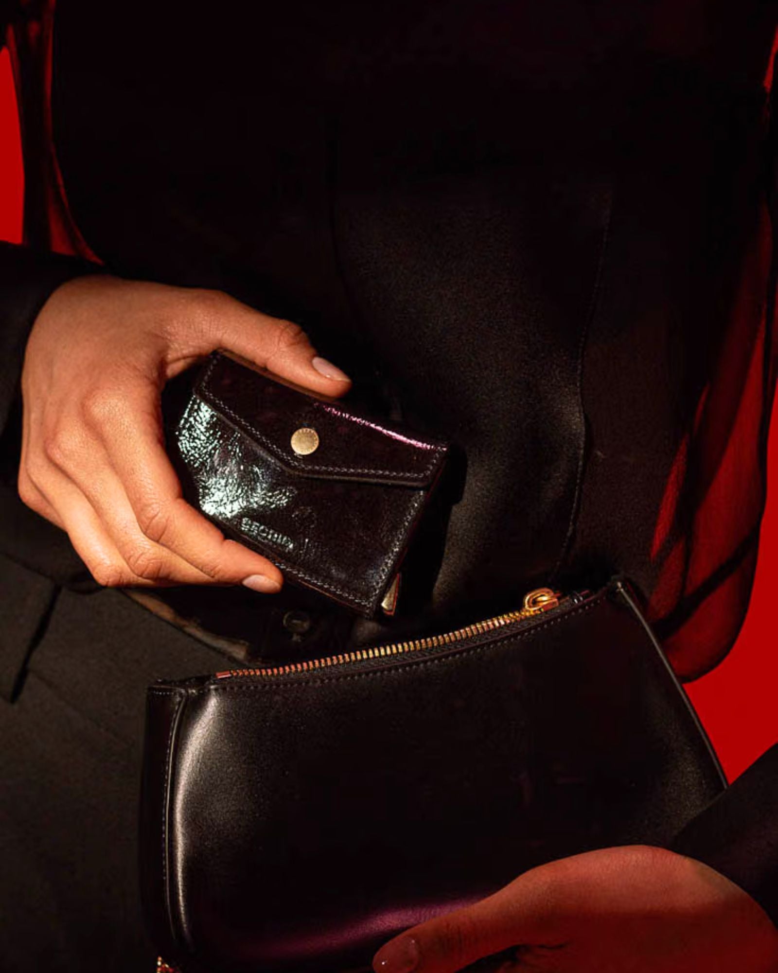NAPLAK BLACK - ENVELOPE WALLET+