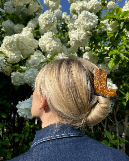 BROWN WESTERN BOOT - CLAW HAIR CLIP