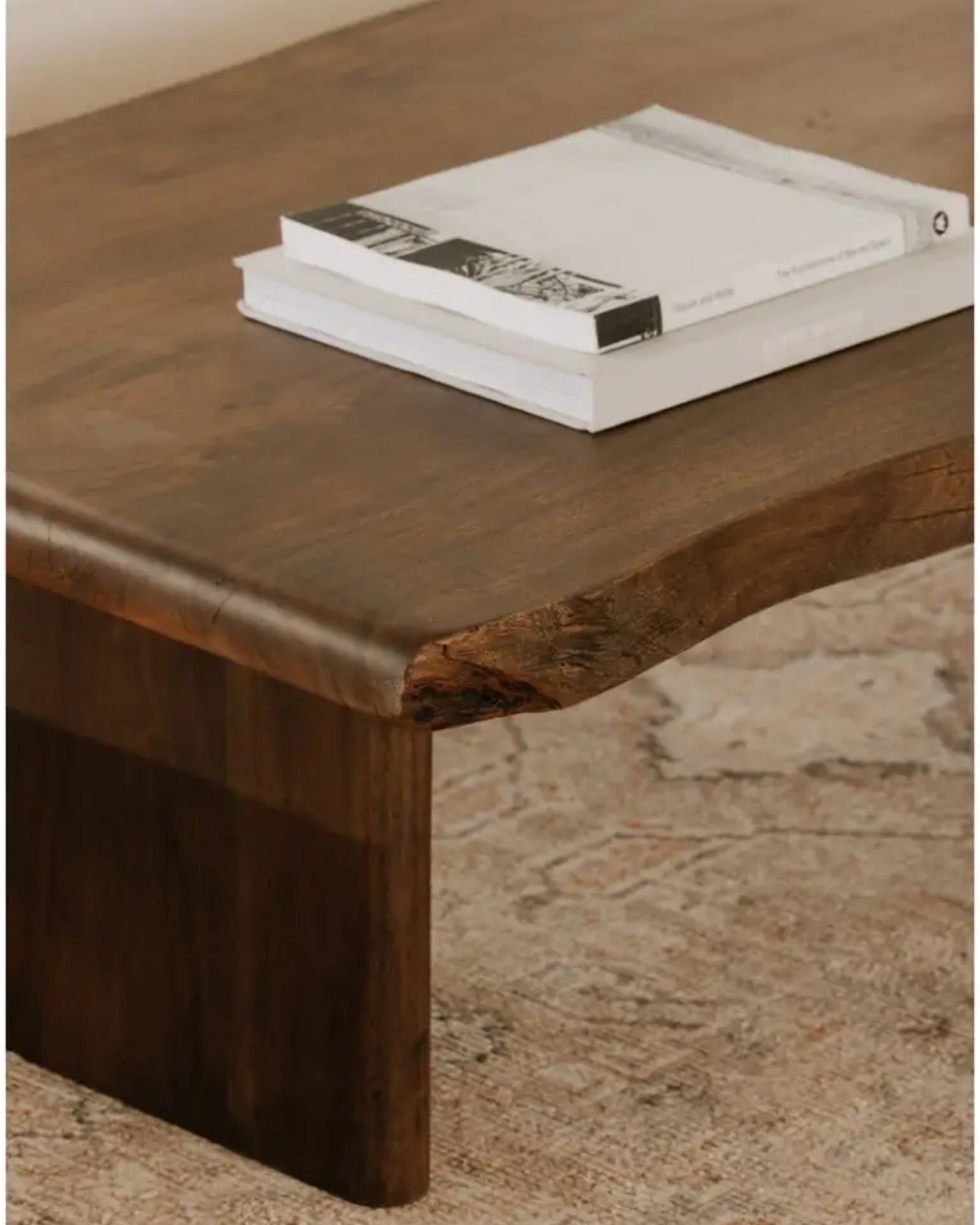 LILA COFFEE TABLE
