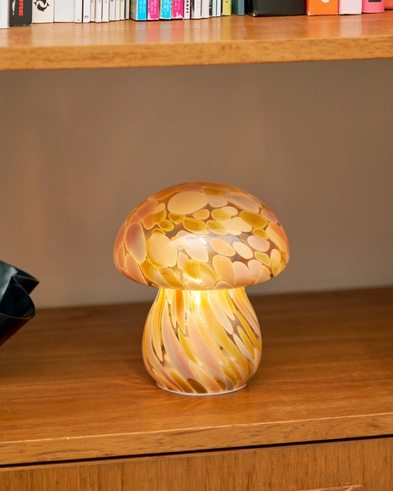 YELLOW BATTERY POWERED - MUSHROOM LAMP