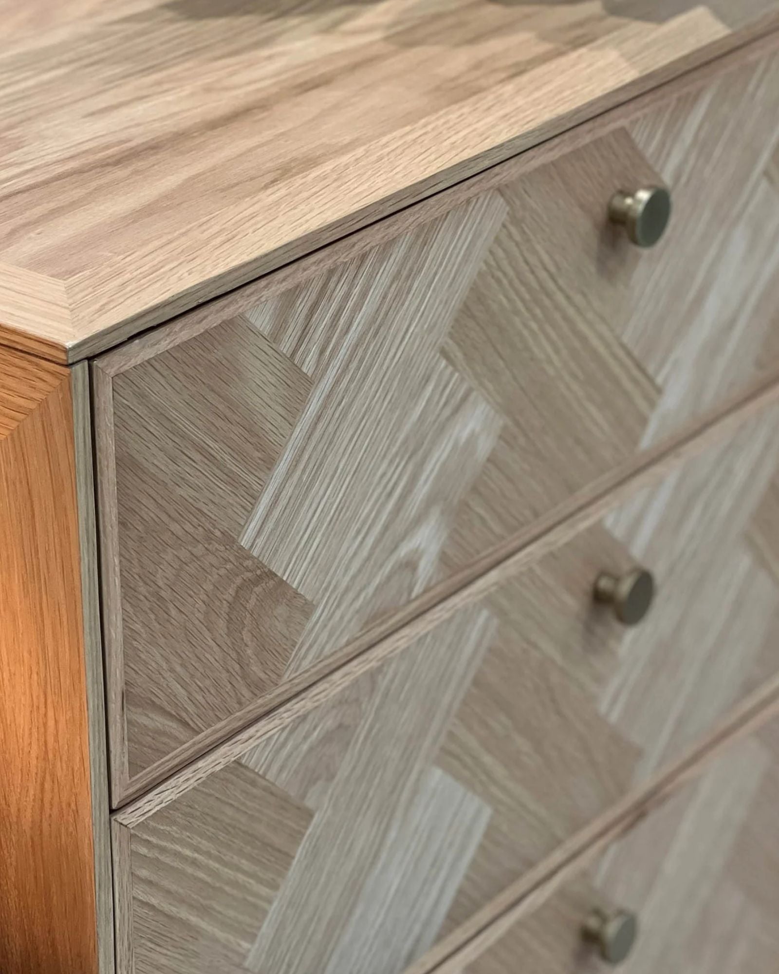 COLTON 6-DRAWER DRESSER