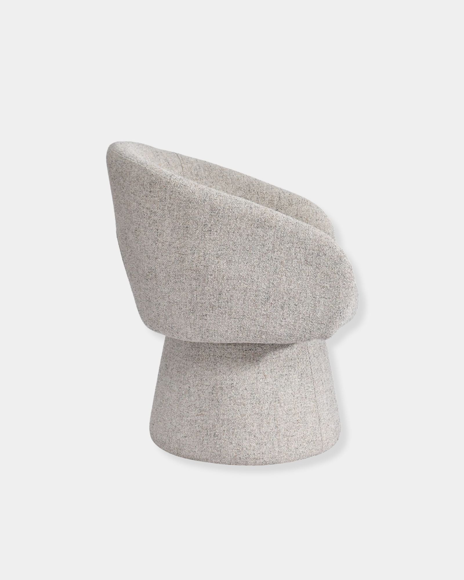 MISHA CLUB CHAIR