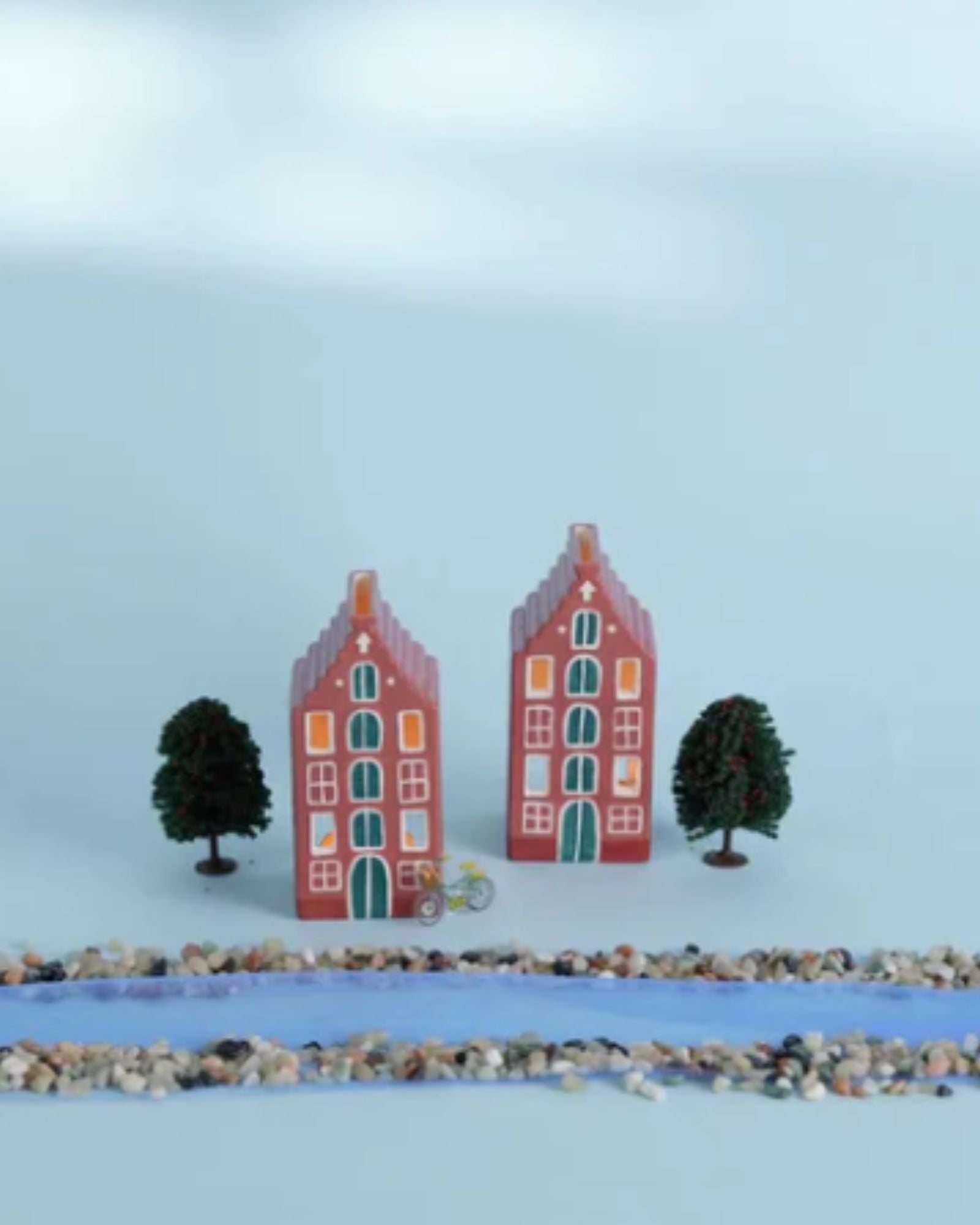 AMSTERDAM HOUSE - CERAMIC INCENSE & TEA LIGHT HOLDER