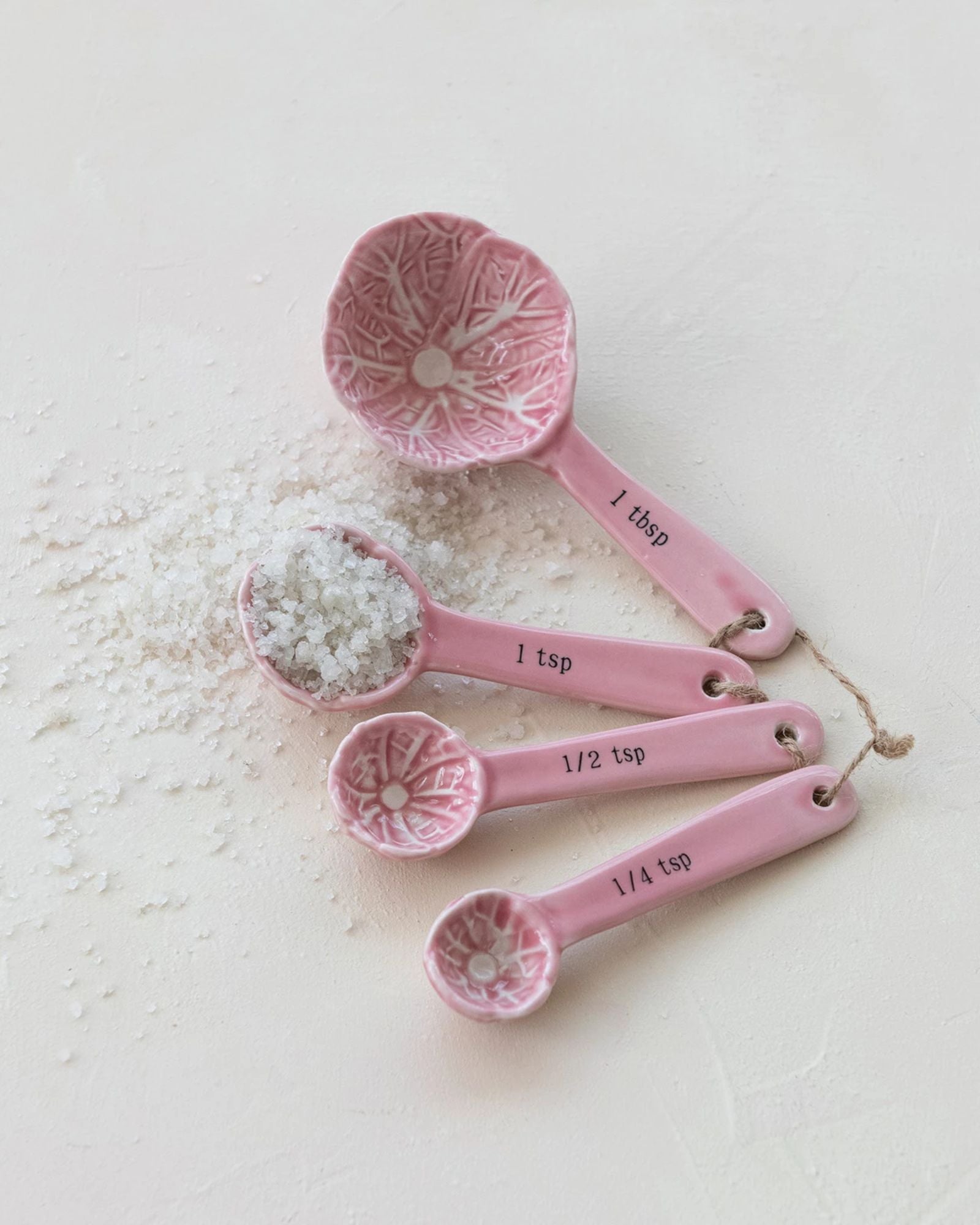 CABBAGE SHAPED MEASURING SPOONS