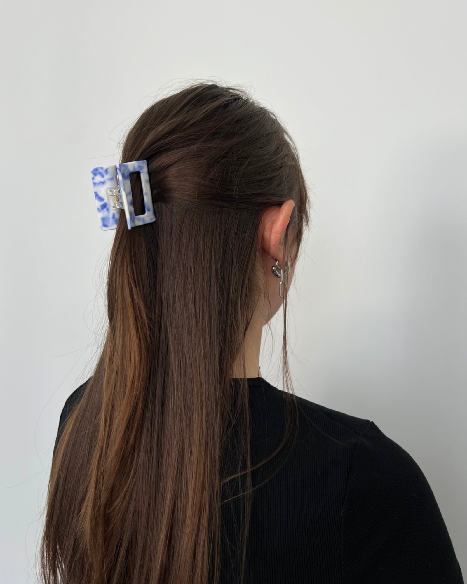 JOSEPHINE PORCELAIN - HAIR CLIP