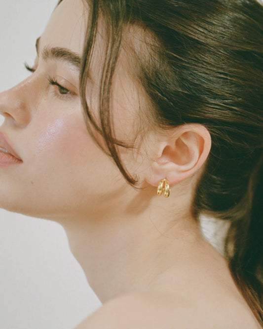 GOLD TWIN HOOP EARRINGS