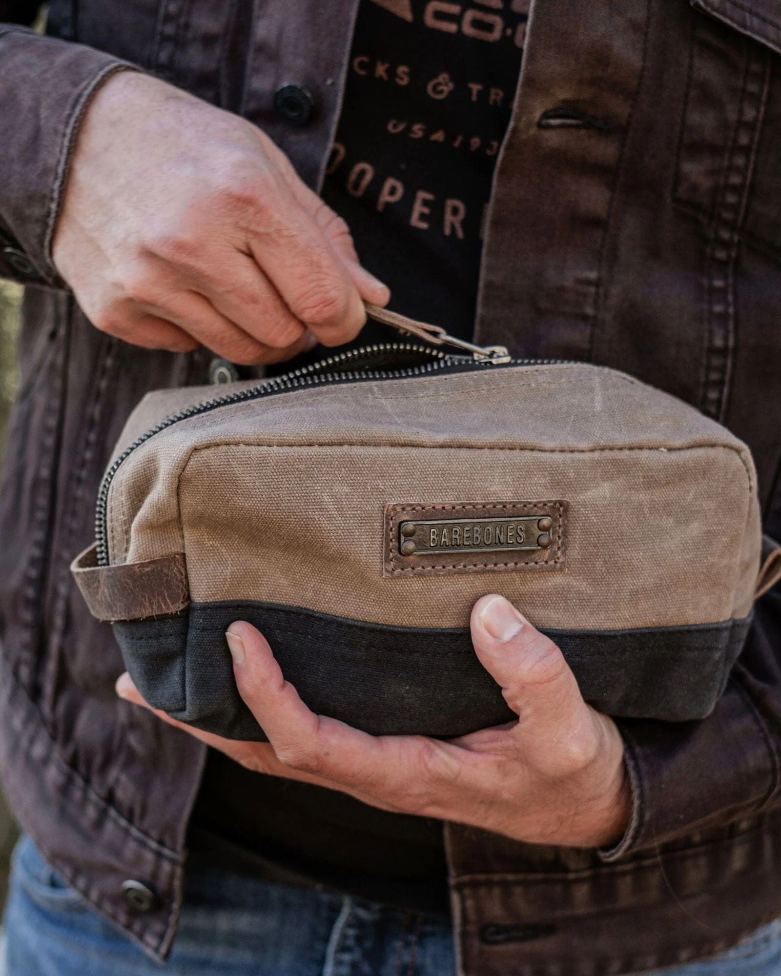 NEELUM DOPP KIT BAG