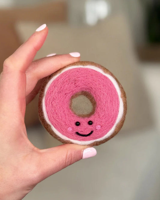 PINK GLAZED DONUT NEEDLE FELTING KIT