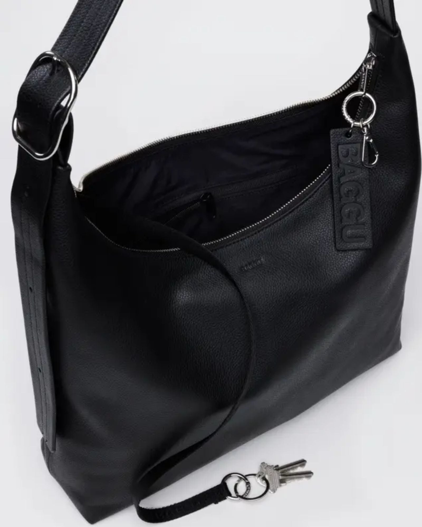 MEDIUM RECYCLED LEATHER SHOULDER BAG - BLACK
