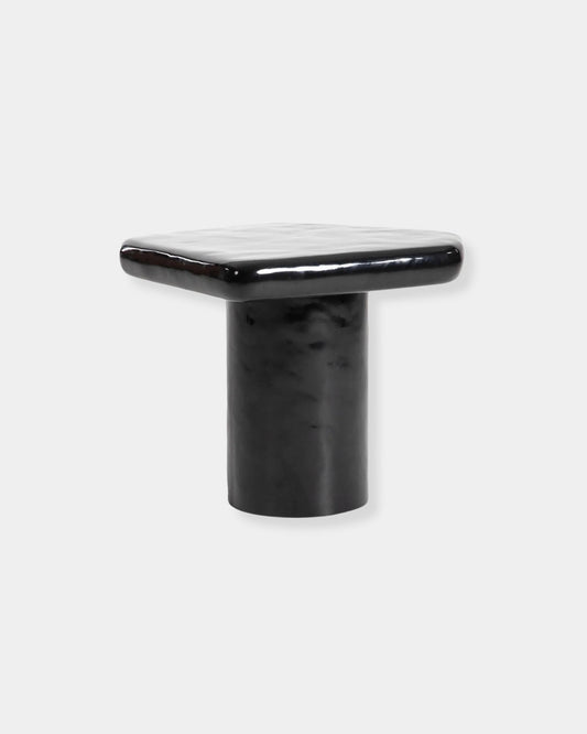 ETERNAL SIDE TABLE