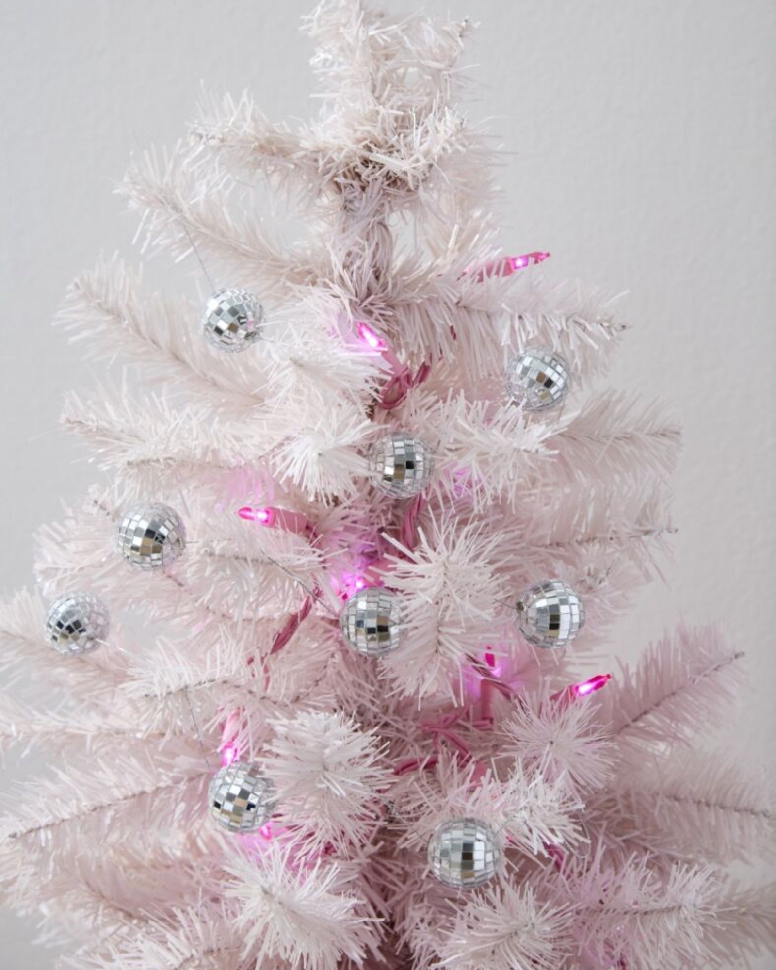 TINY DISCO GARLAND 88" SILVER