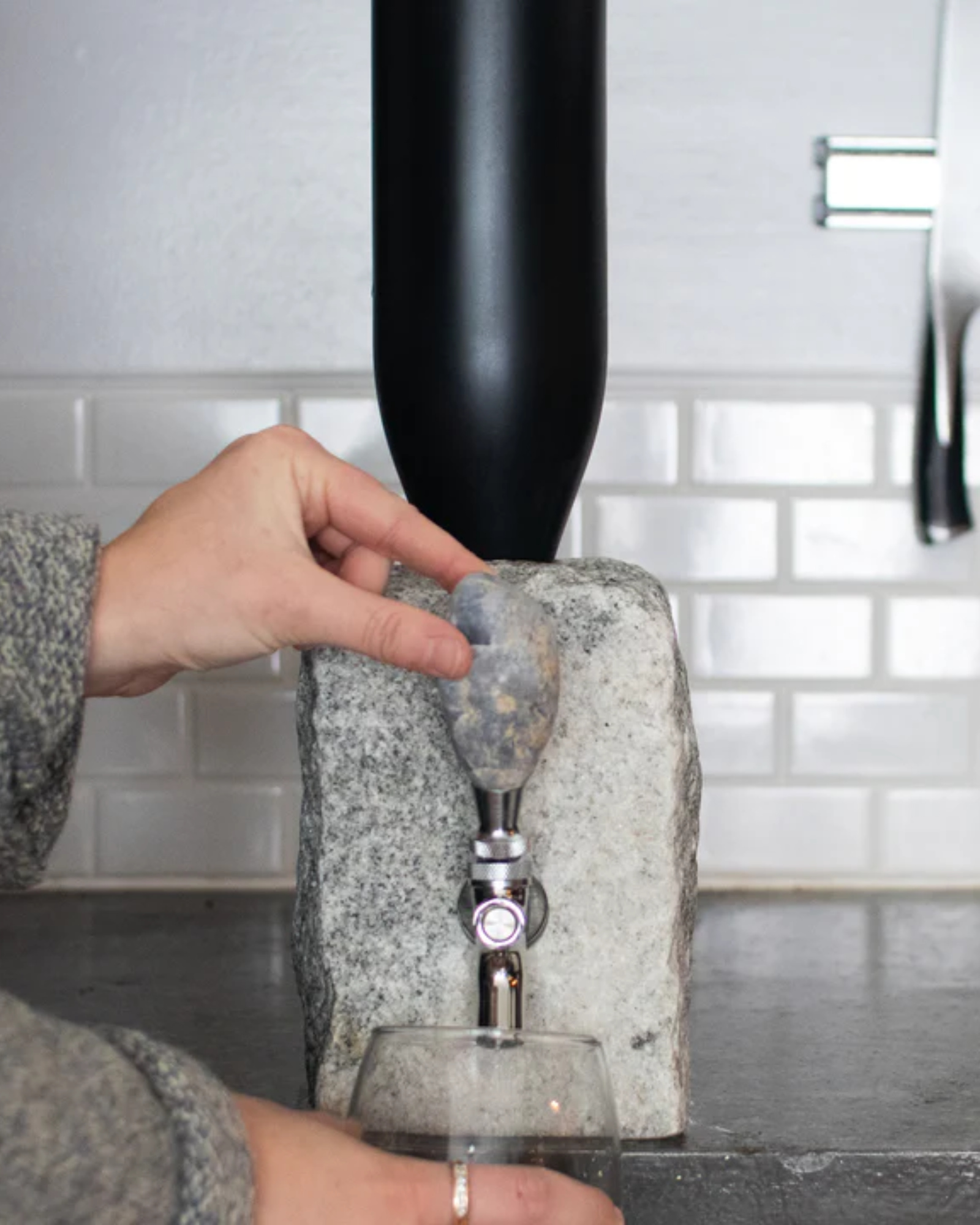 STONE DRINK DISPENSER - GREY