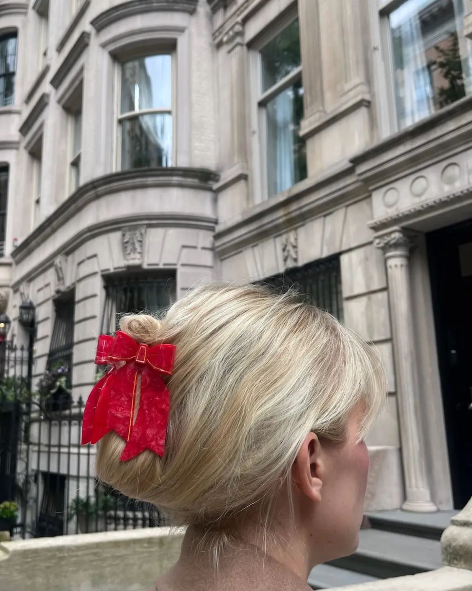 RED BOW - CLAW HAIR CLIP