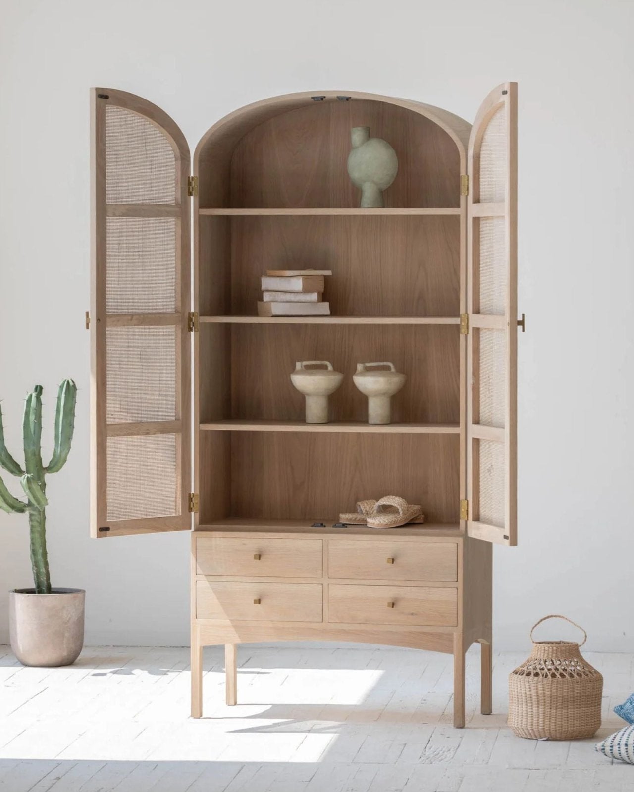 ARCO CABINET 79" | Stonewaters