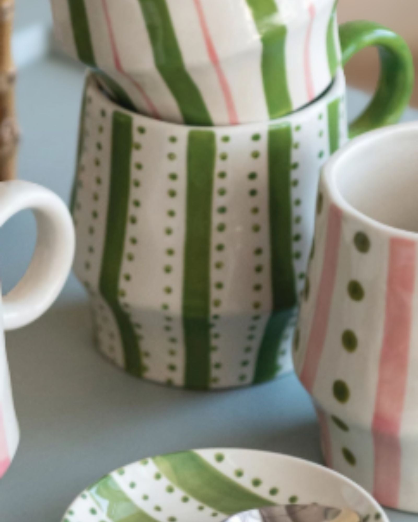 GREEN DOT MUG