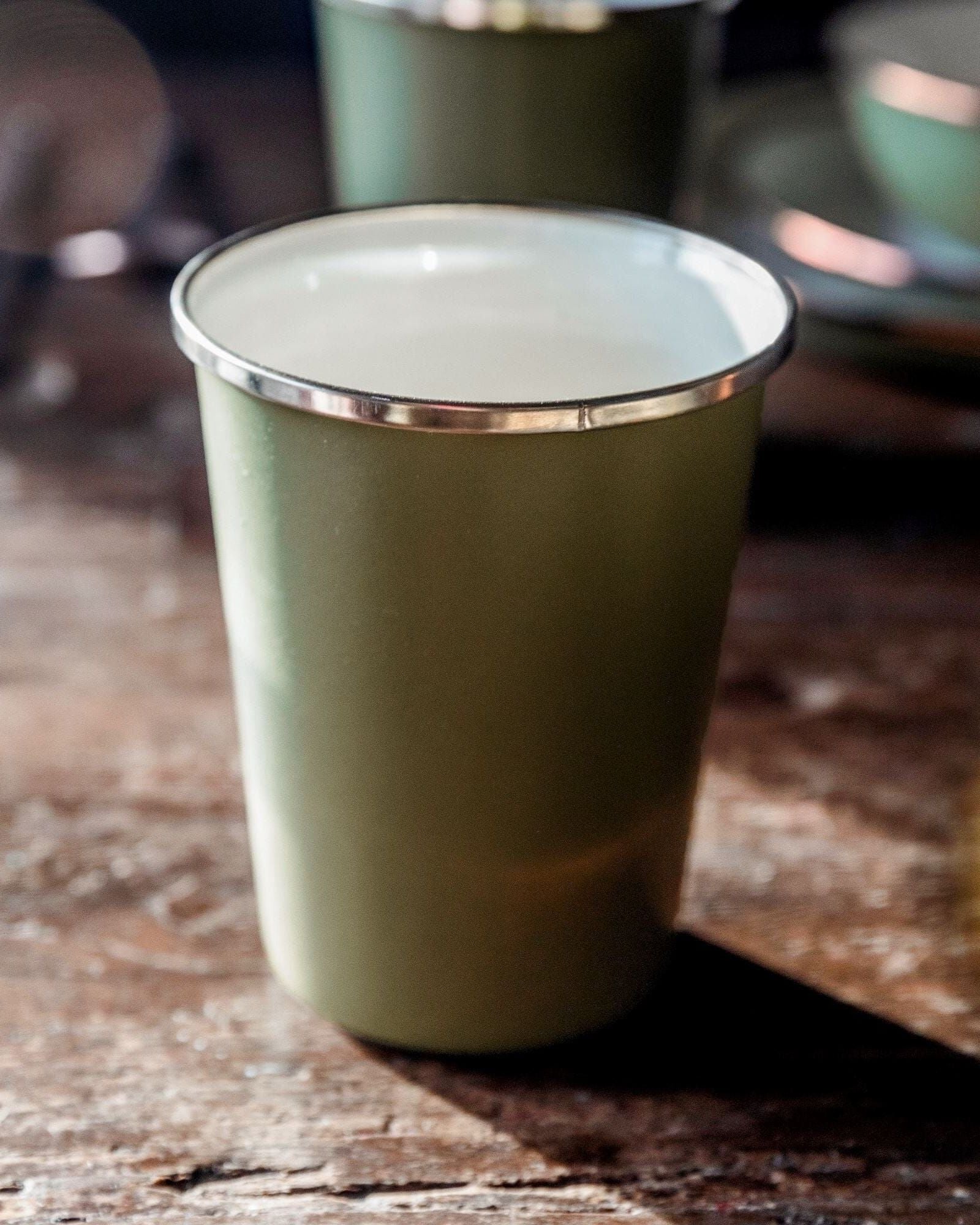 OLIVE TWO-TONE ENAMEL CUP SET