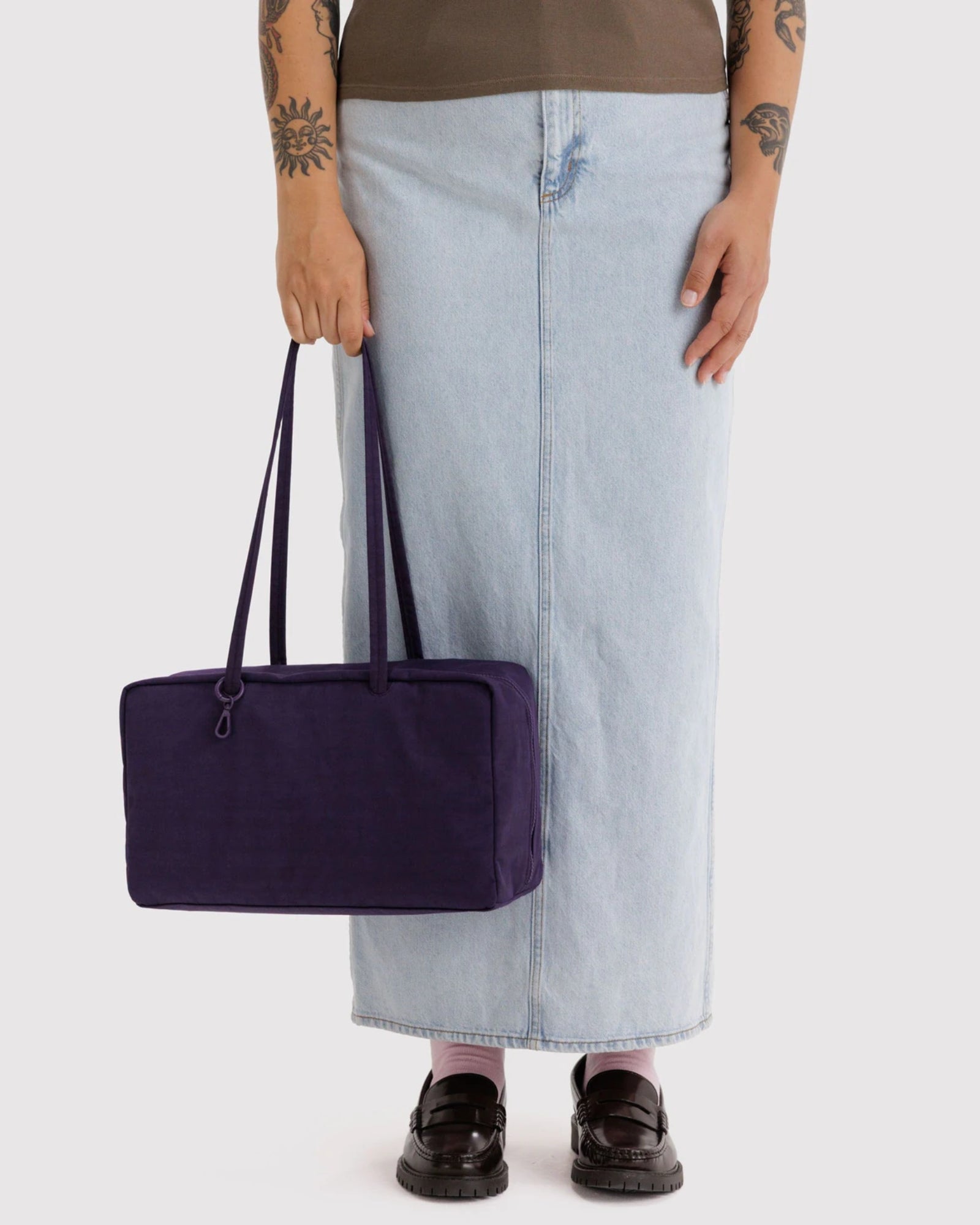 MEDIUM NYLON BOWLER BAG - FIG