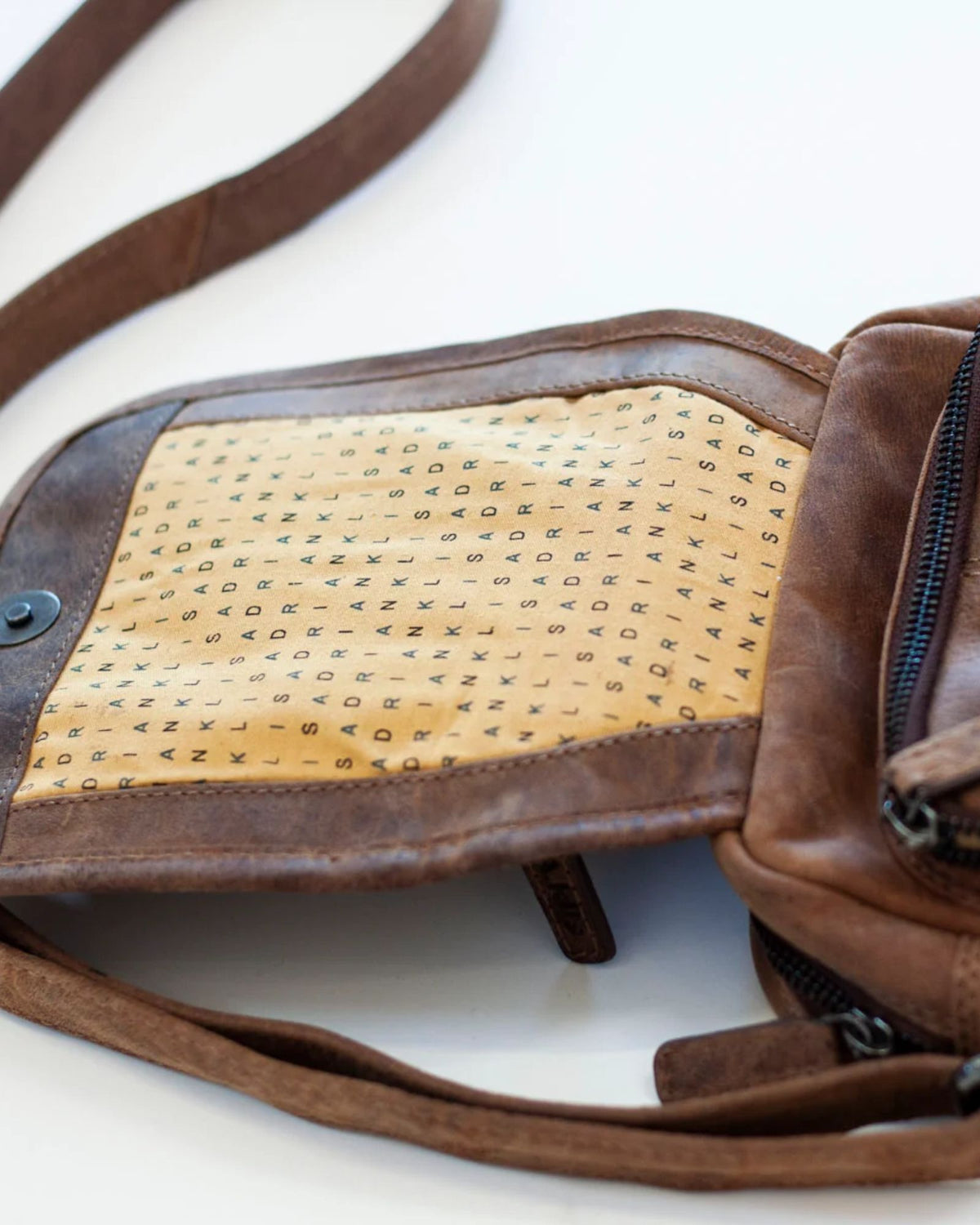 SHOULDERBAG MEDIUM - 2925