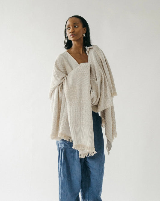 MEDLEY THROW - WHITE & BEIGE