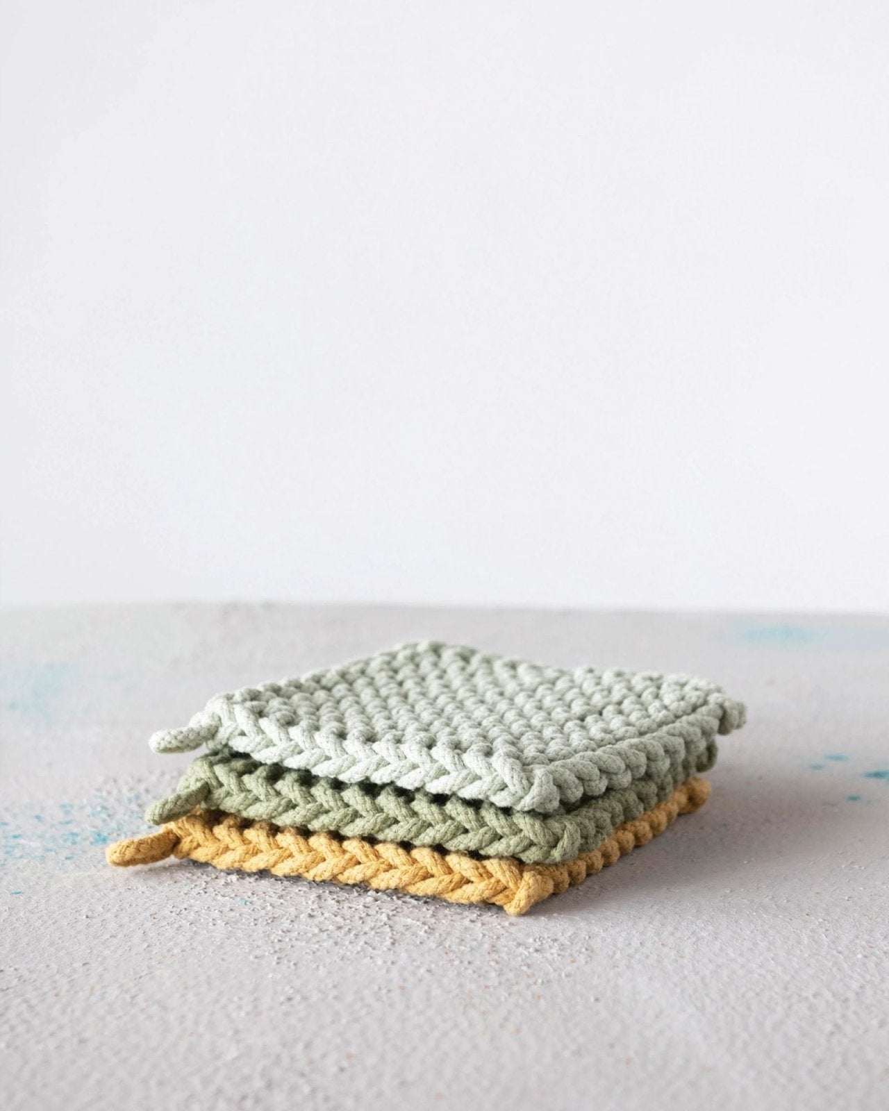 COTTON CROCHET POT HOLDER - OCHRE | Stonewaters