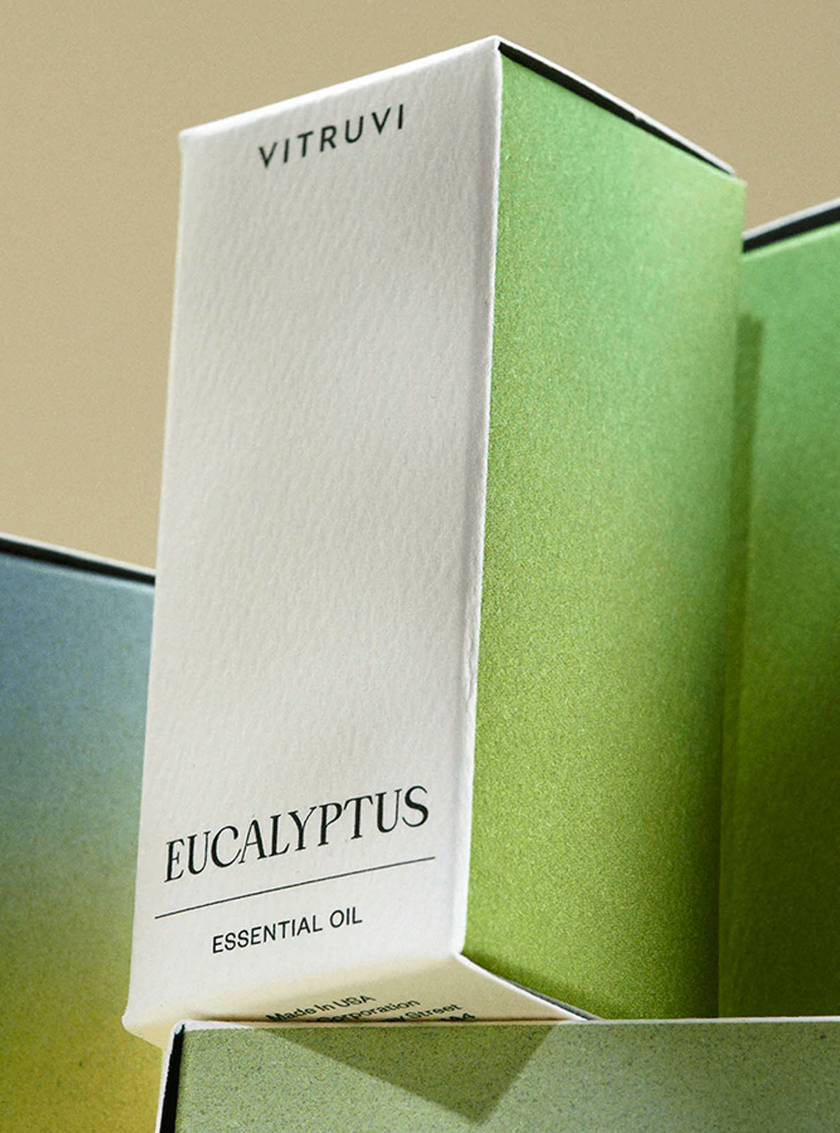 EUCALYPTUS - ESSENTIAL OIL - 544655808