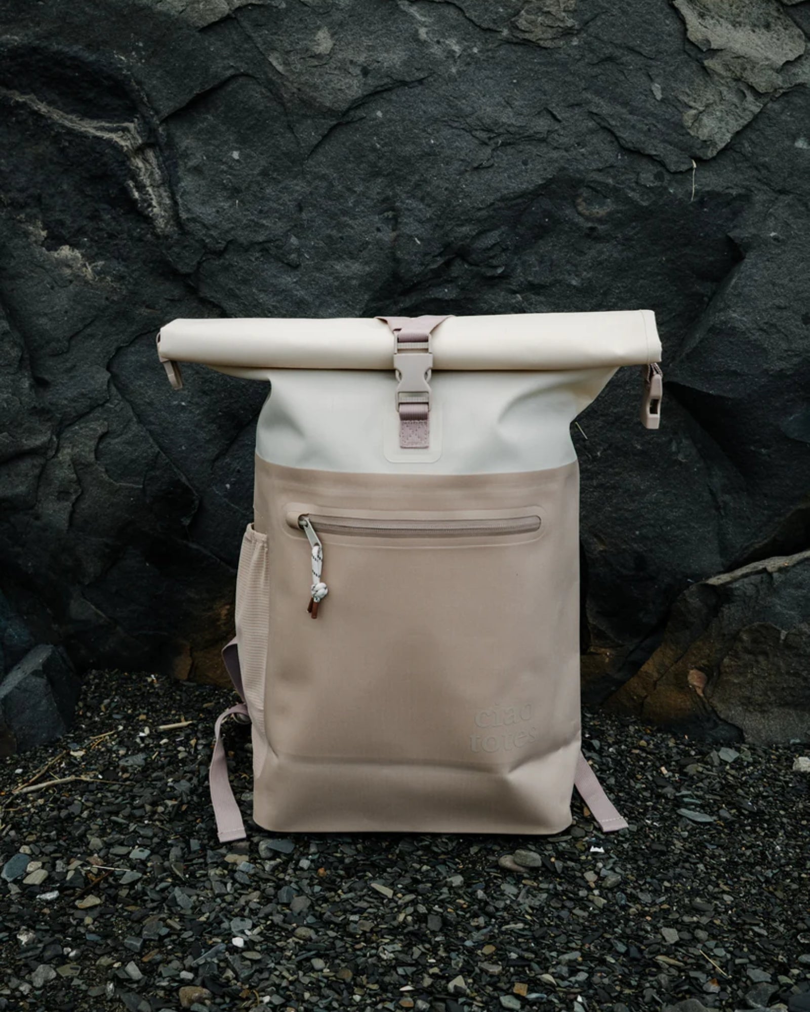 DRY PEAK BAG - SANDSTONE