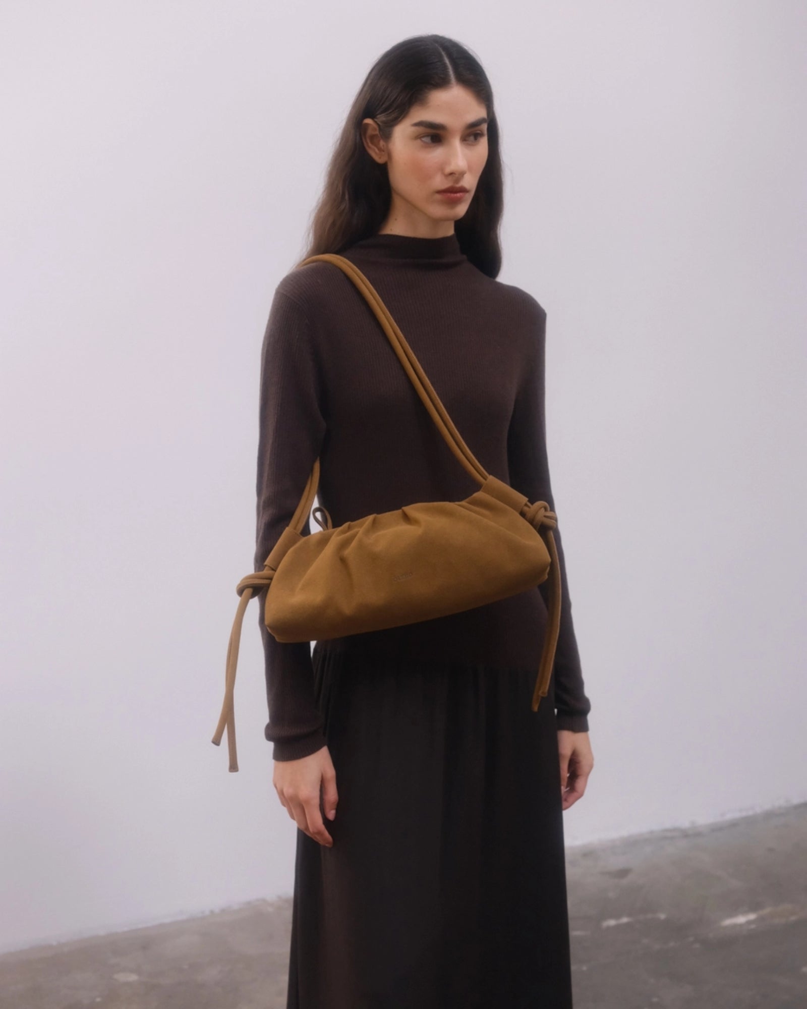 DUMPLING BAG - SUEDE BROWN